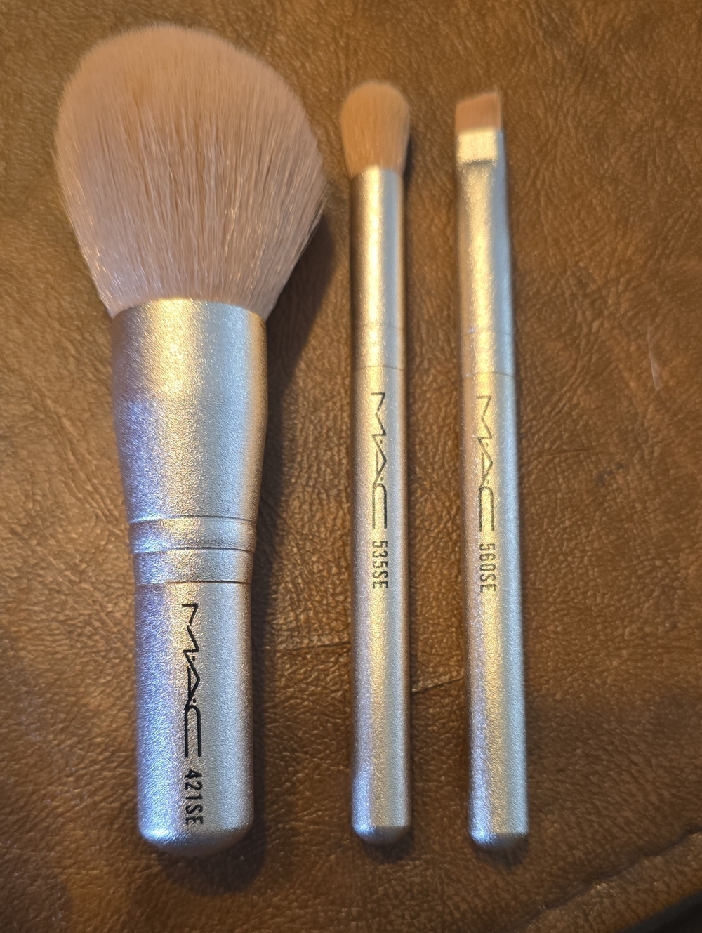 MAC Cosmetics Rose Gold Travel Brush Set - Powder 421 and Shader 535 Liner 560
